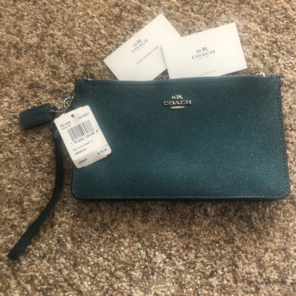 Coach Triple small wristlet